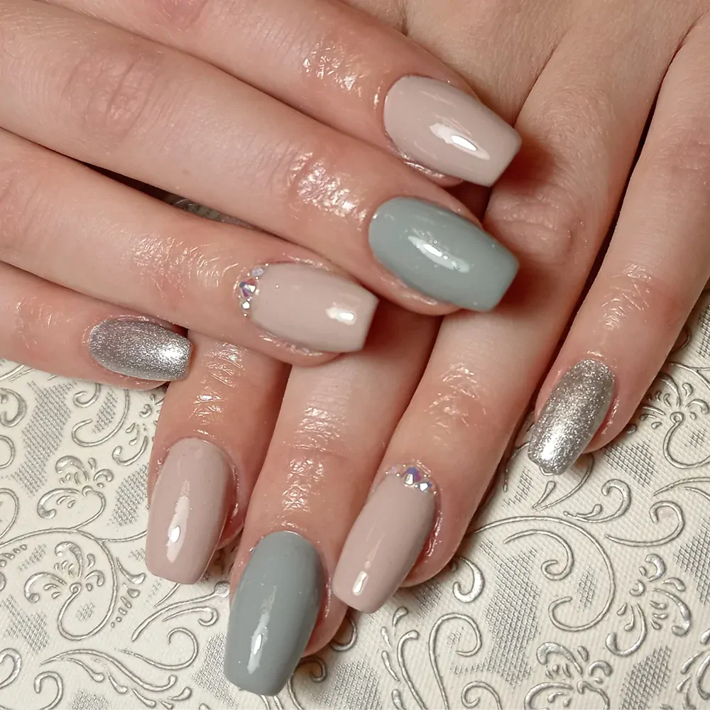 UV/LED gel Excellent Master Color 2027 třpytivě šedý 5 ml