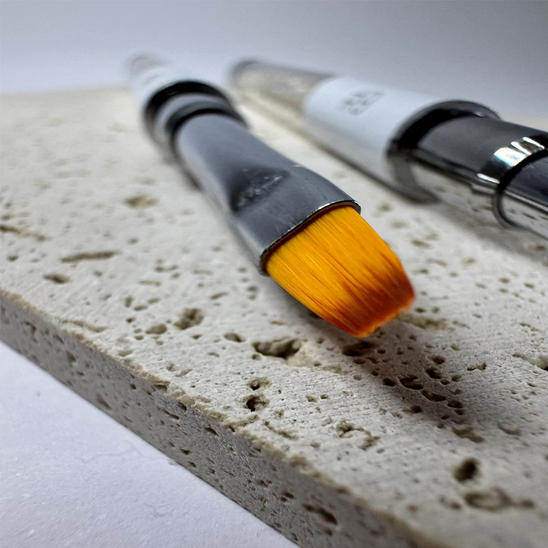 Štětec na UV gely se zirkony č. 6